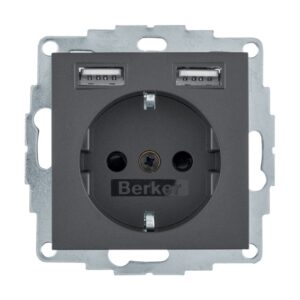 Berker S.1/B.3/B.7 Πρίζα Σούκο/2XUSB Black Gray